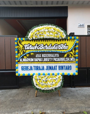 Papan Bunga Duka di Semper Timur