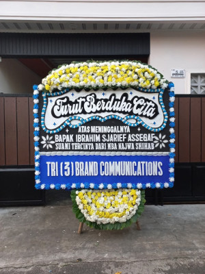 Papan Bunga Duka di Semper Timur